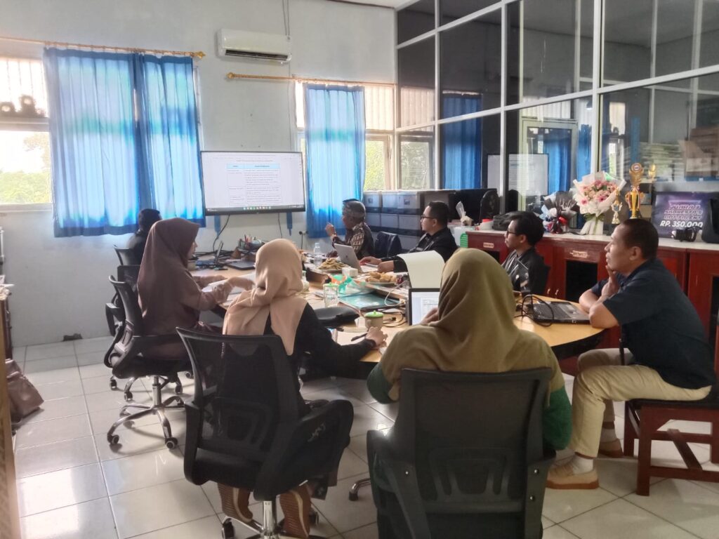 Optimalkan Persiapan Kegiatan Praktik Kerja Lapangan (PKL) di SMKN 1 Kutasari: Bimbingan Langsung dari Pengawas SMK, Bapak Drs. Suwanto, M.Pd
